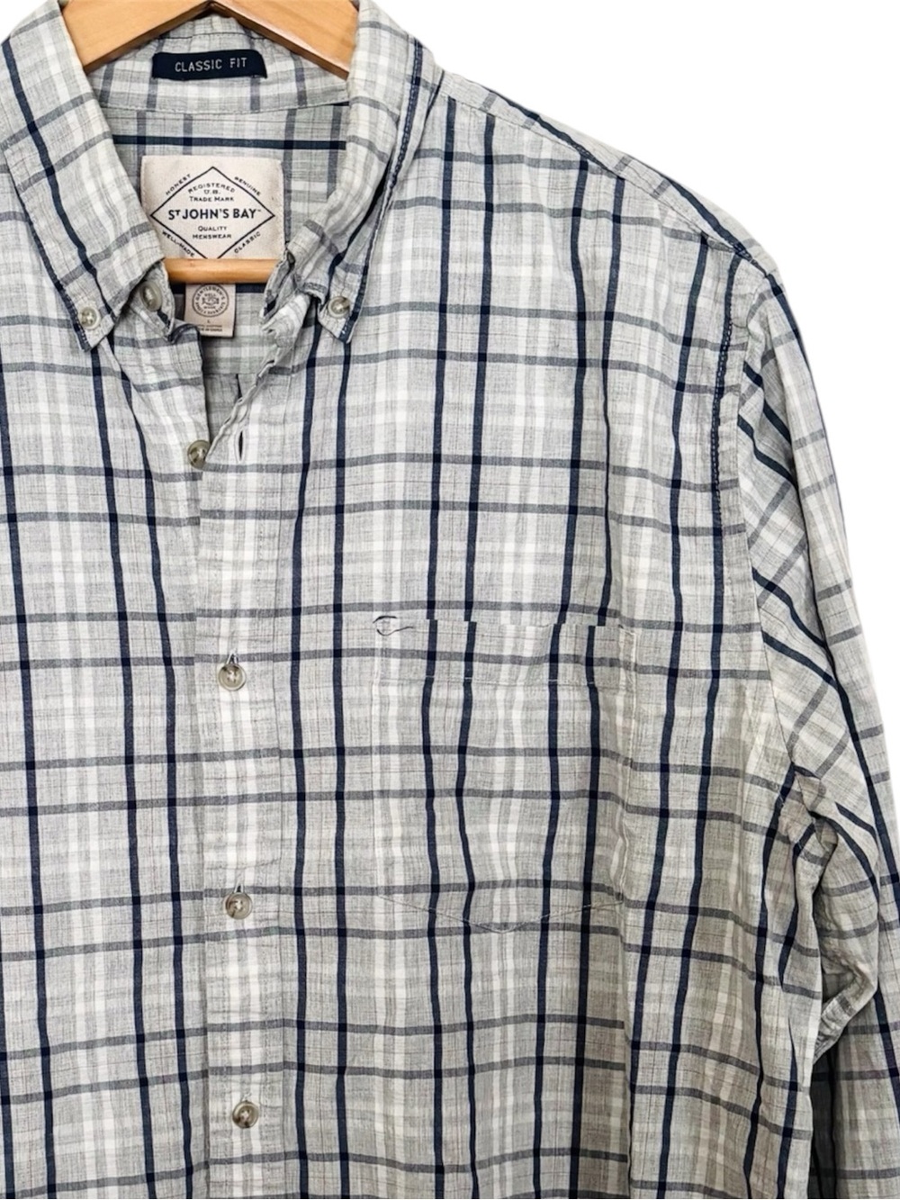 💥 St. John's Bay Legacy Poplin Classic Fit Grey & Navy Plaid Button-Down Shirt